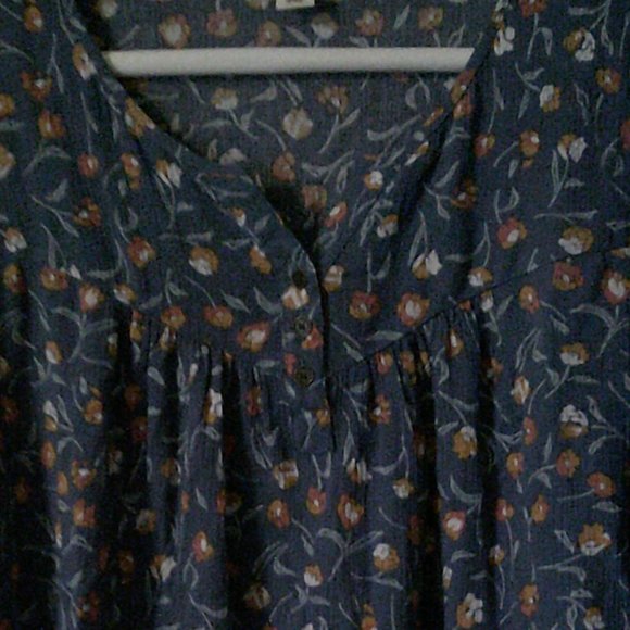 3/4 Sleeve Floral Peasant Top - Picture 2 of 4